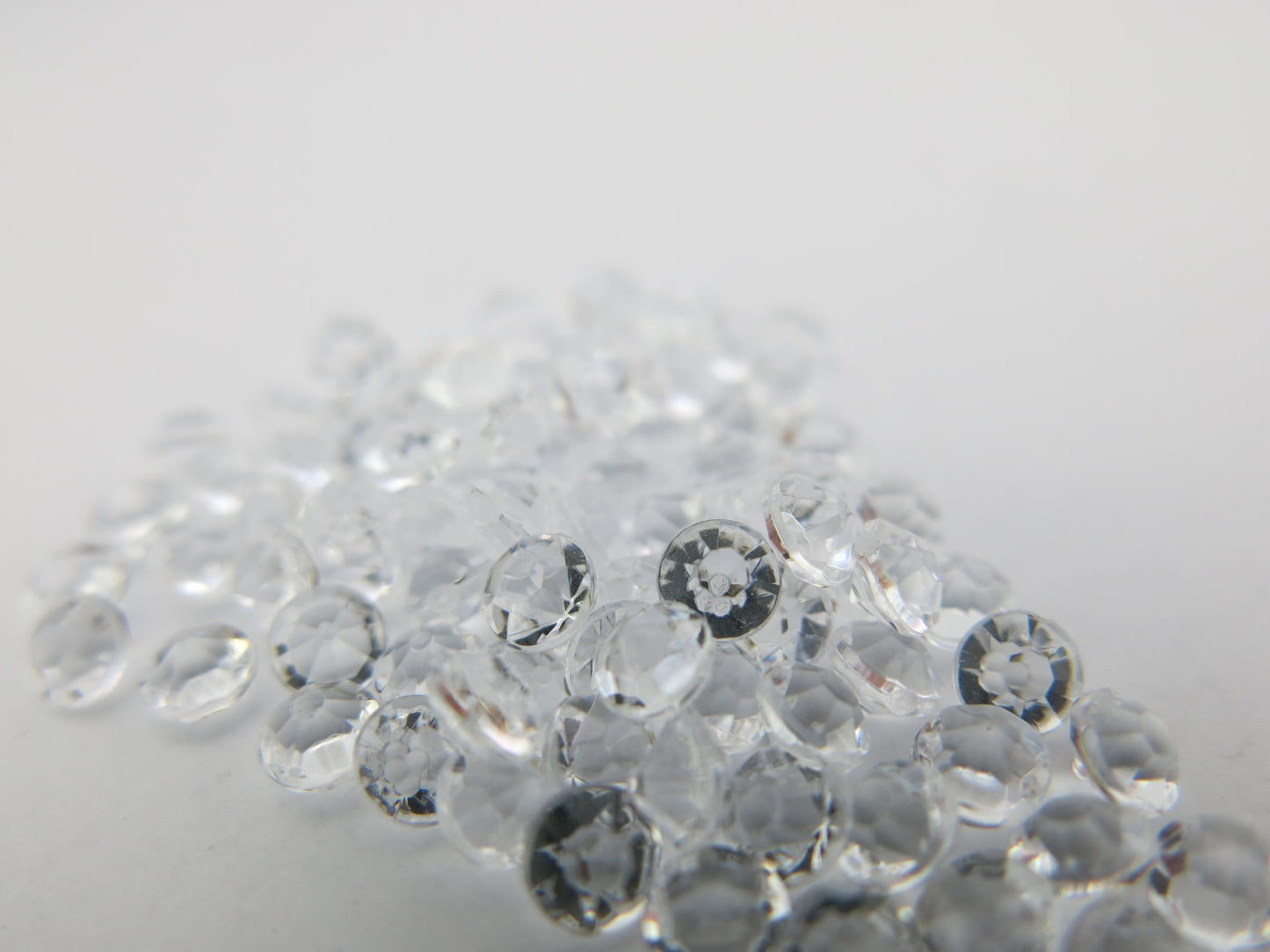 Acrylic Crystals 4mm 80g