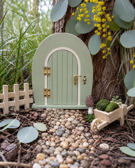 Opening Fairy Door Freestanding 16.5x18cm - Rounded