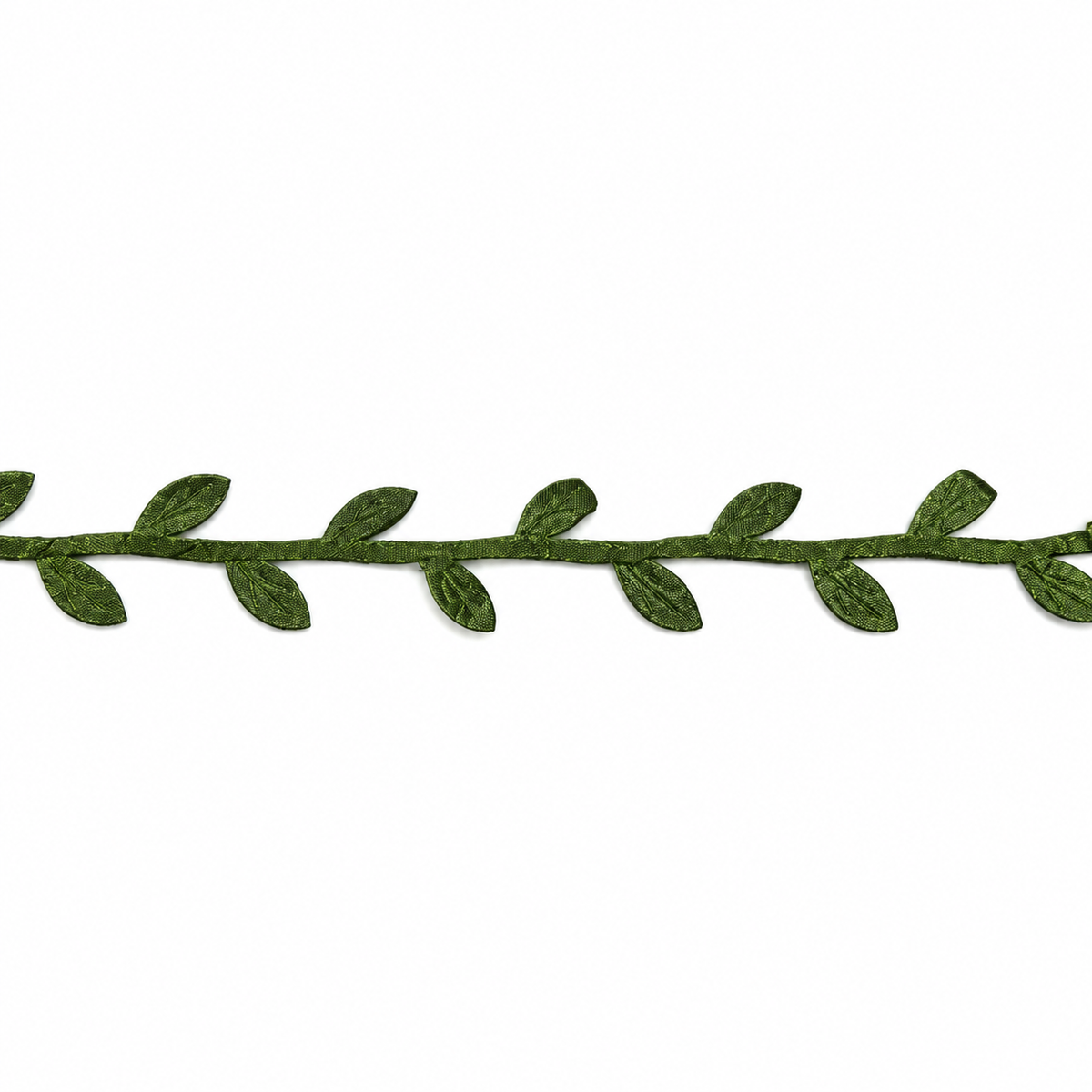 Dark Green Leaf Trim 5m